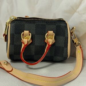 Stylish Black and Tan Checkered Women's mini coin purse